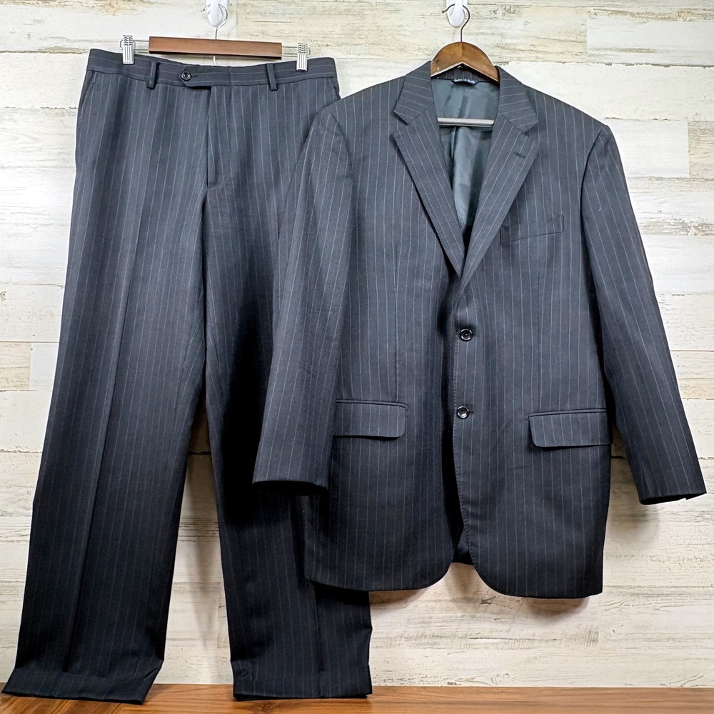 Barneys New York Navy Pinstripe Suit Reda Super 100s Wool Italy 44L 34x32 Luxury